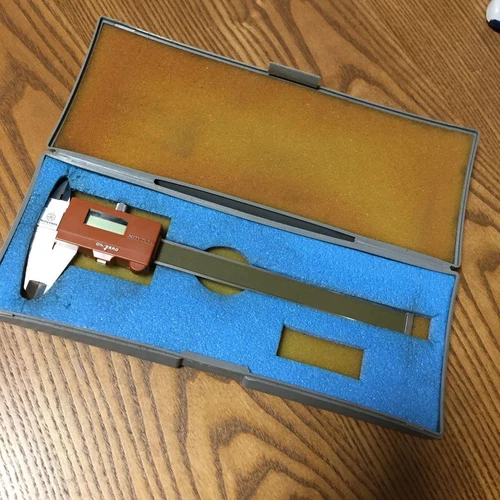 Mitutoyo CD-15S Digital Caliper Measuring Tool with Case 0-15cm 0-6in