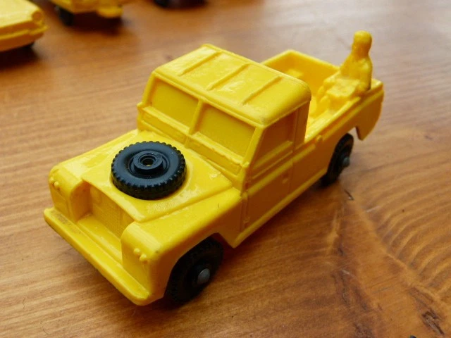 Pickup Chevrolet 3500 avec remorque et Chargeur John Deere 1/16 - Elliot Club