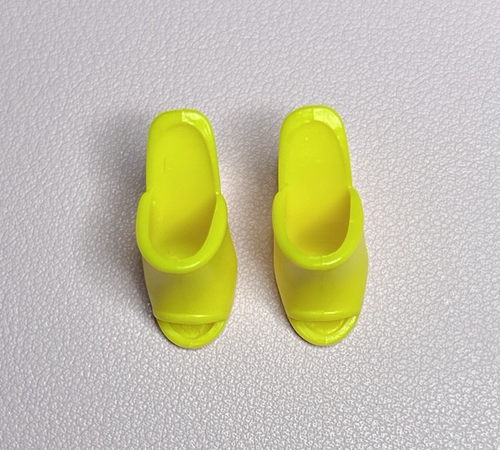 Vintage *Barbie* Shoes: Yellow Mules w/ Squared High Heels 90's - Picture 3 of 8