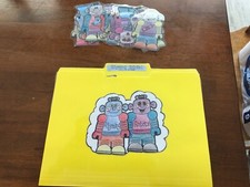 Rhyming Robots, rhyming pictures   Grade K language arts file folder game