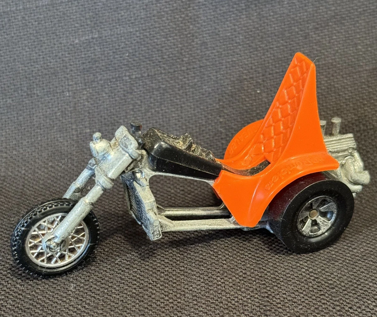 Hot Wheels Rrrumblers Orange Vintage Manufacture Diecast Cars