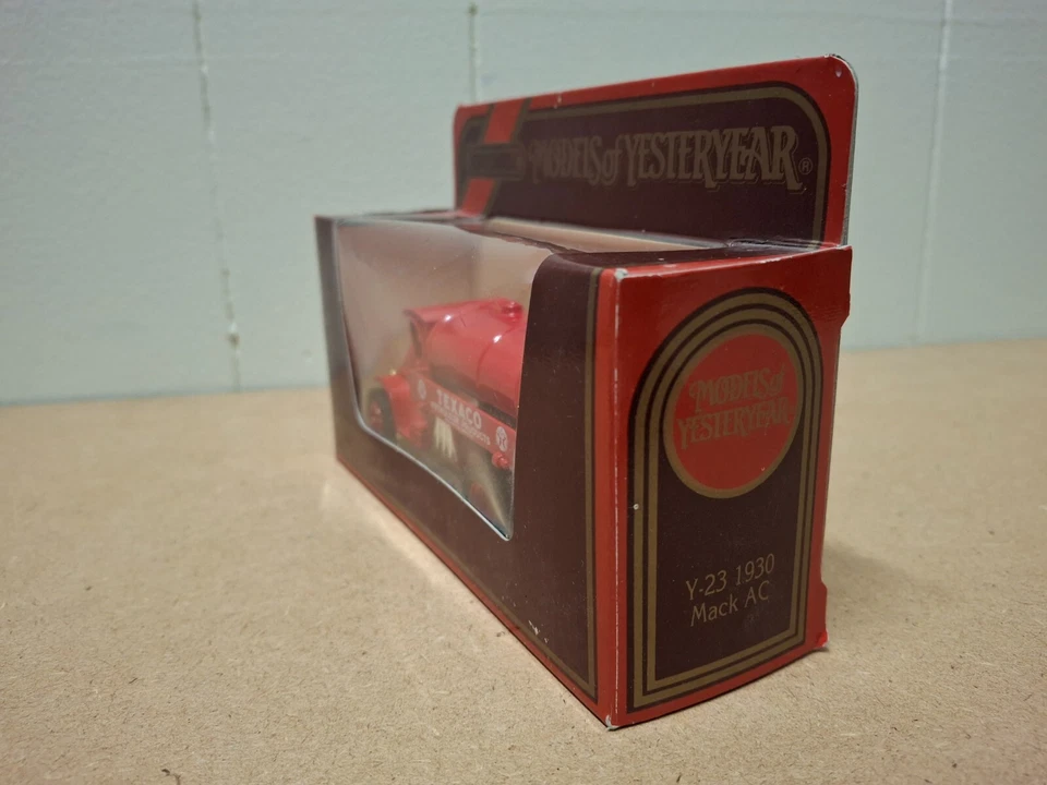 MATCHBOX MODELS OF YESTERYEAR 1930 MACK AC TANKER TEXACO PETROLEUM - Y-23 BOXED - Image 2 of 4