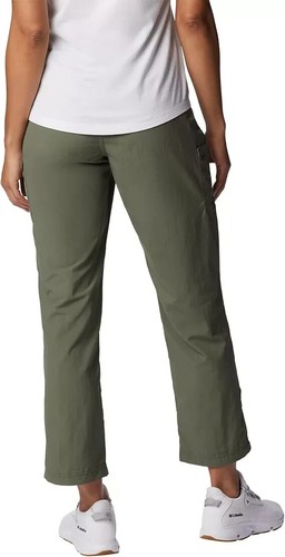Columbia Women's Straight Leg Light Weight Capri Roll Up Pants, Cypress, Large - Picture 4 of 5