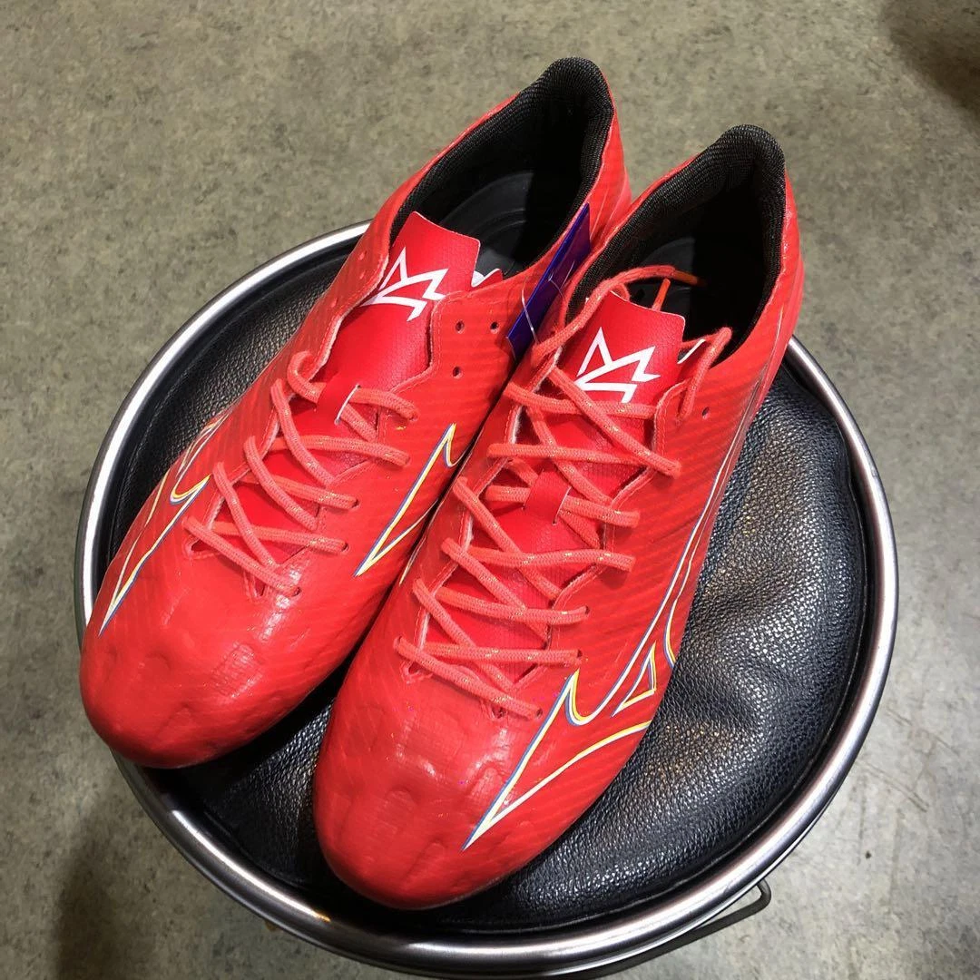 Mizuno tokyo 2025 8 red