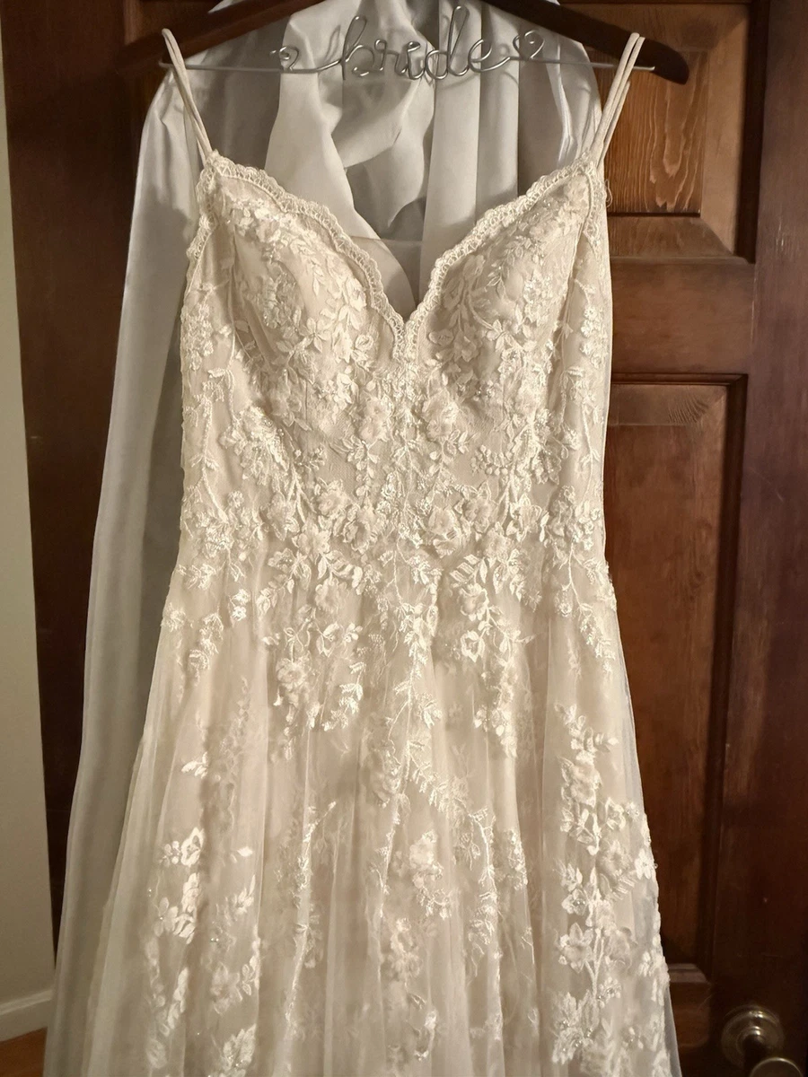 melissa sweet scalloped a line wedding dress A-Line Sleeveless Dresses for sale This Wedding Dress Is Taille:L Ultimate Backless Bra - Going Fast on Sale