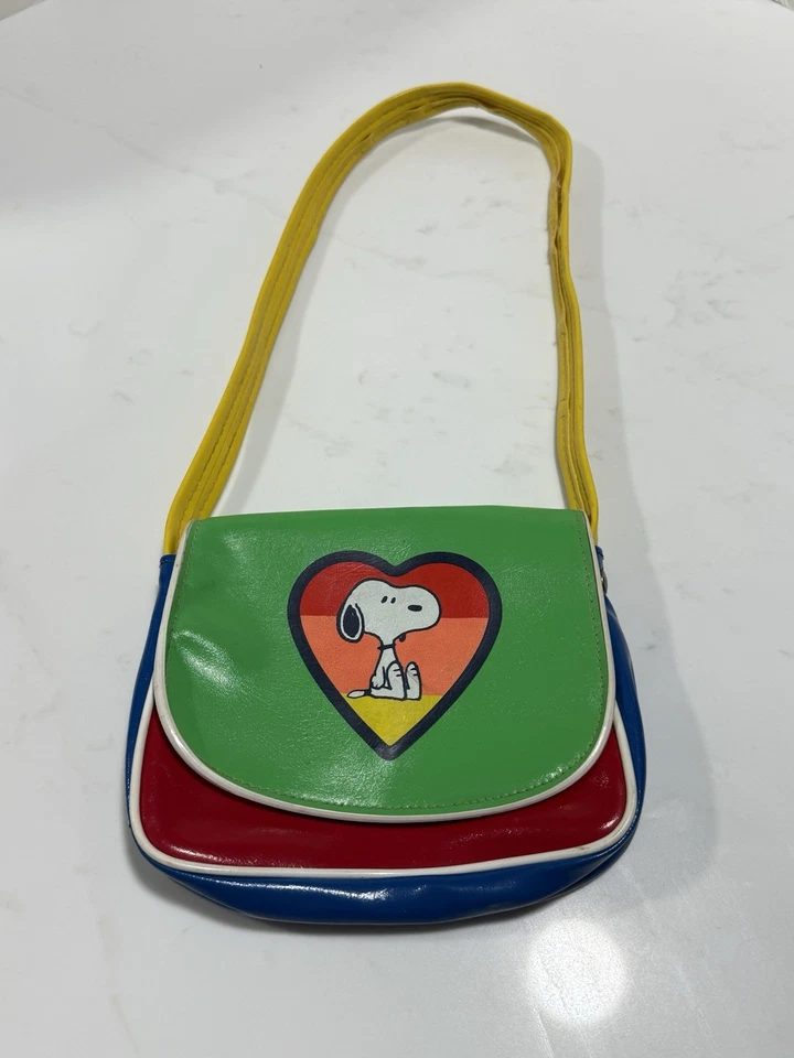 Cartera Snoopy vintage de piel para niñas de los años 70 corazón rojo arco iris Foto 2 de 4