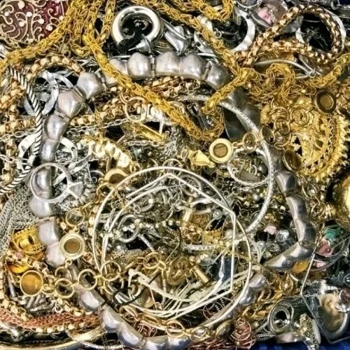 2 Pounds Jewelry Costume Vintage Mix LBS  necklaces bracelets pins rings etc lbs