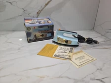 Vintage GE General Electric Light N Easy Steam & Dry Iron Powder Blue F203BL