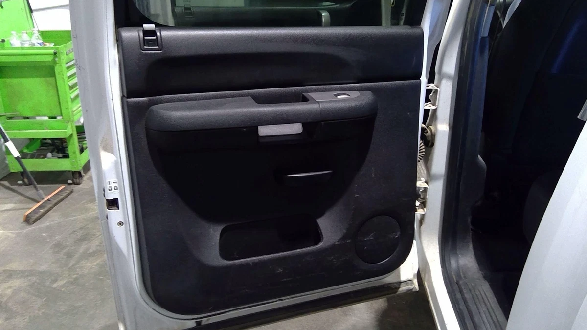 2013 chevy 2024 2500hd door panel