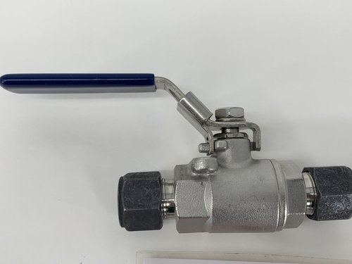 TechLine 2000 WOG Threaded Ball Valve Locking Handle 316 Stainless Steel 1/2" - Picture 3 of 6