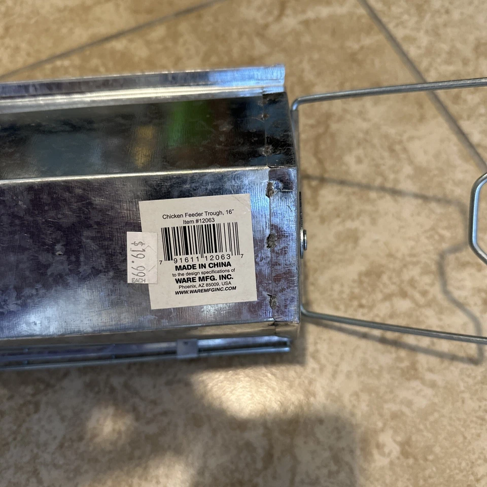 Comedero para pollos Ware Manufacturing 12063 Foto 3 de 4