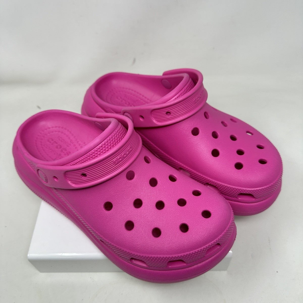 womens crocs size 8.5