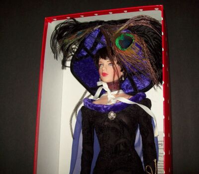 Robert Tonner   ELIZABETHE  GSC  International Doll Expression   LE 100- Rare