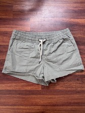 Vuori Vintage Ripstop Shorts; Womens Size S, Army Green, Raw Hem, Pull On