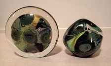 Gorgeous Pair Of Signed Robert Eickholt Dichroic Art Glass Paperweights