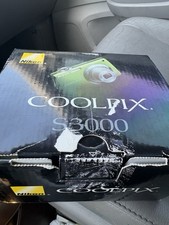 Nikon COOLPIX S3000 12.0MP Digital Camera - Green No Charger Untested