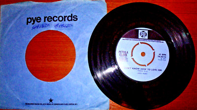 Petula Clark - I Don't Know How To Love Him - 1st Press - 7'' Vinyl - Excellent!