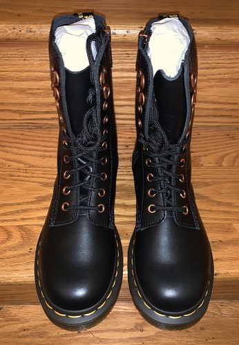 Dr Martens 1490 Oro Rosa Hardware Cuero Botas de Combate Para Mujer US 6 NUEVAS $170 - Imagen 8 de 12