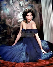 AVA GARDNER IN "THE BAREFOOT CONTESSA" - 8X10 PUBLICITY PHOTO (RT948)