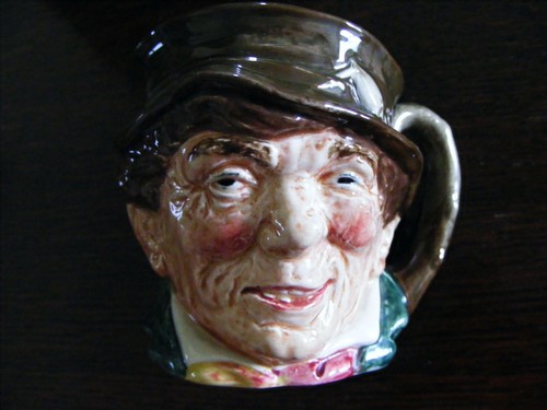 Jarra Royal Doulton Paddy Personaje Altura 3.1/4" Rd No. 817032 - Imagen 2 de 12