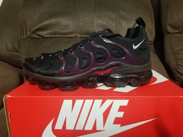 vapormax plus red size 7