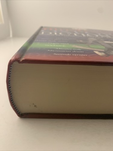 DK Illustrated Oxford Dictionary - Picture 2 of 15