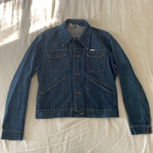 Wrangler Vintage Trucker 'No-Fault' Denim Jacket - Size 42 - Sanforized - 126PW - product listing photo