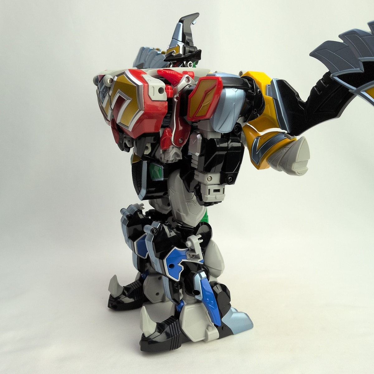 MAGIC　マジック Bandai DX MagiKing Magi King Megazord Power Rangers