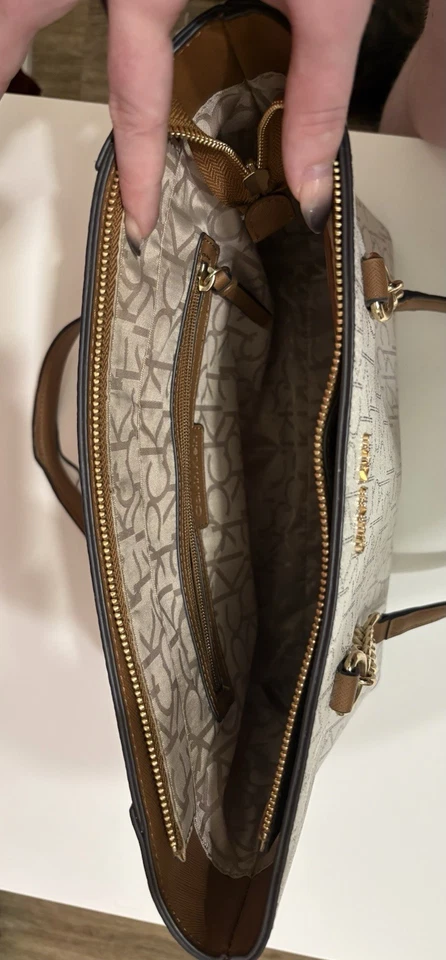 Calvin Klein Women’s Purse - Image 4 of 4