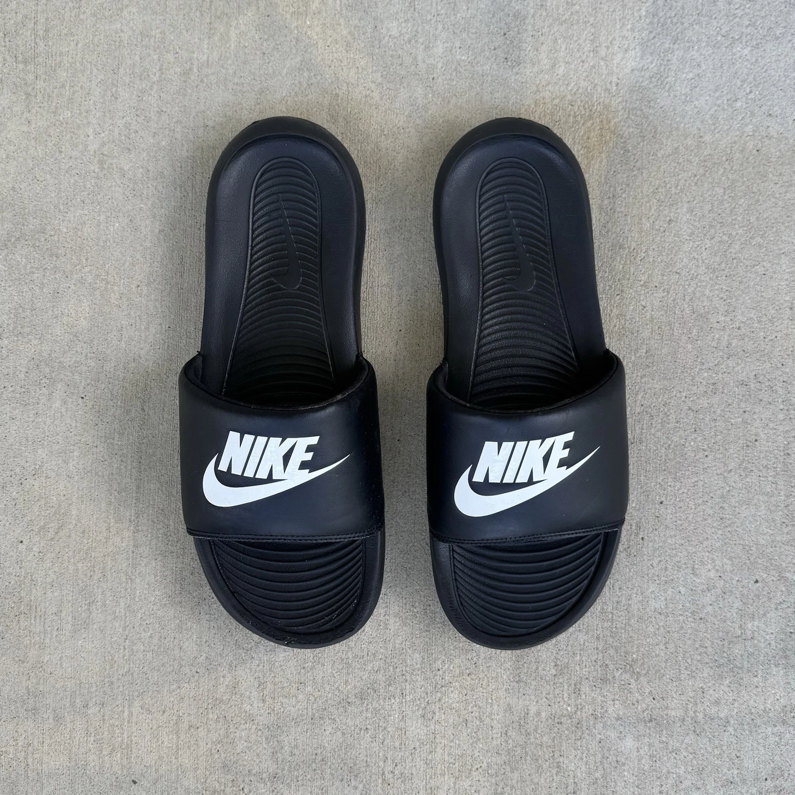 Nike Victori One Slides nero bianco logo CN9675 002 sandali comodi uomo US 12