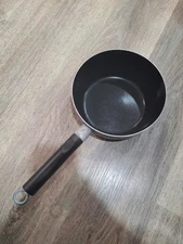 VINTAGE MIRRO 2 QUART SAUCE PAN  NO LID VERY WELL LOVED