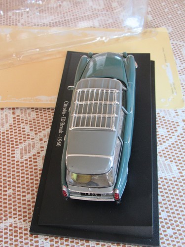982Z Universal Hobbies 57 Passion Citroën ID 19 Break 1960 Vert 1:43 + Boite - Picture 14 of 16