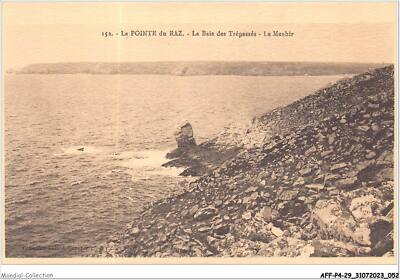 AFFP4-29-0297 - LA POINTE DU RAZ - la baie des trépassés - le menhir