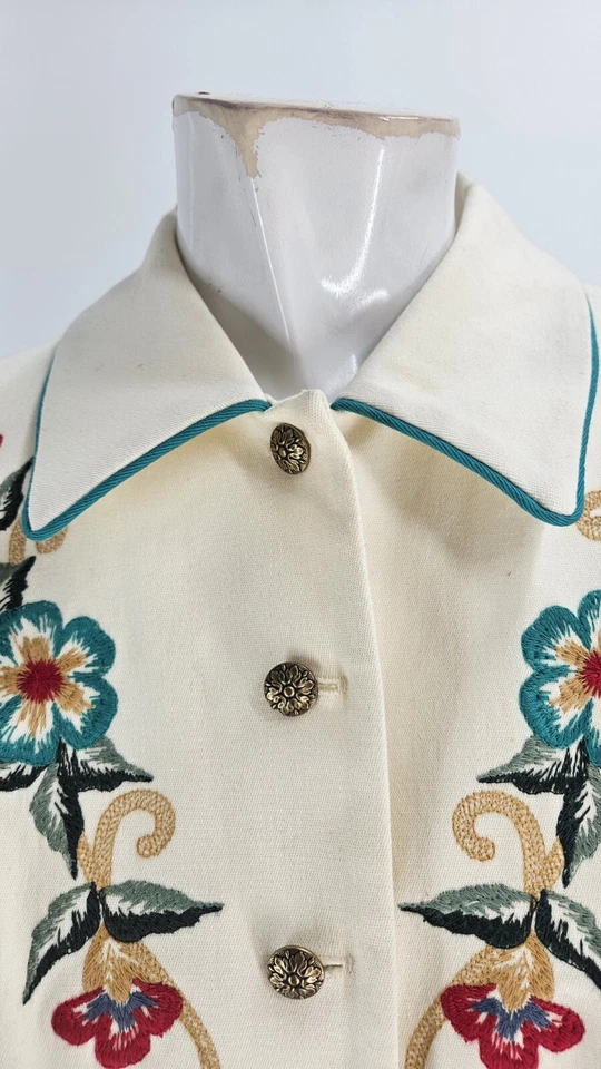 Jaqueta Sharon Young Sportswear Feminina Pequena Creme Algodão Floral Bordada... - Imagem 3 de 4