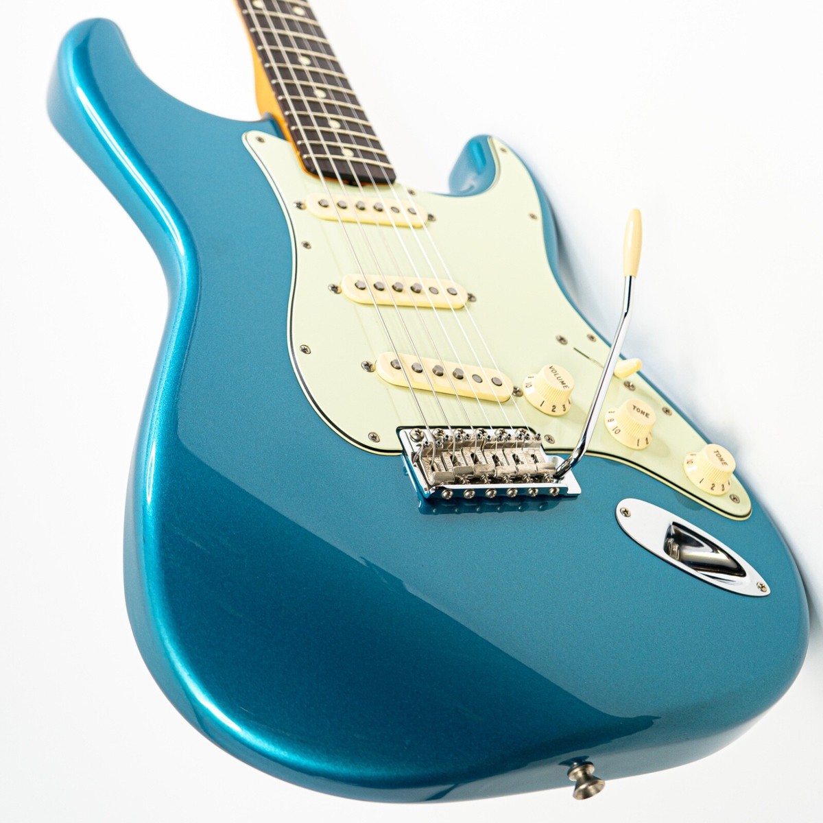 2016 Fender Stratocaster MIM Lake Placid Blue w/ Rosewood FB, OG