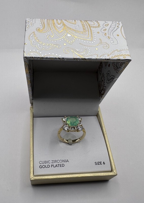 Charter Club Gold Plated Cubic Zirconia Green Cushion Stone Ring Size 6