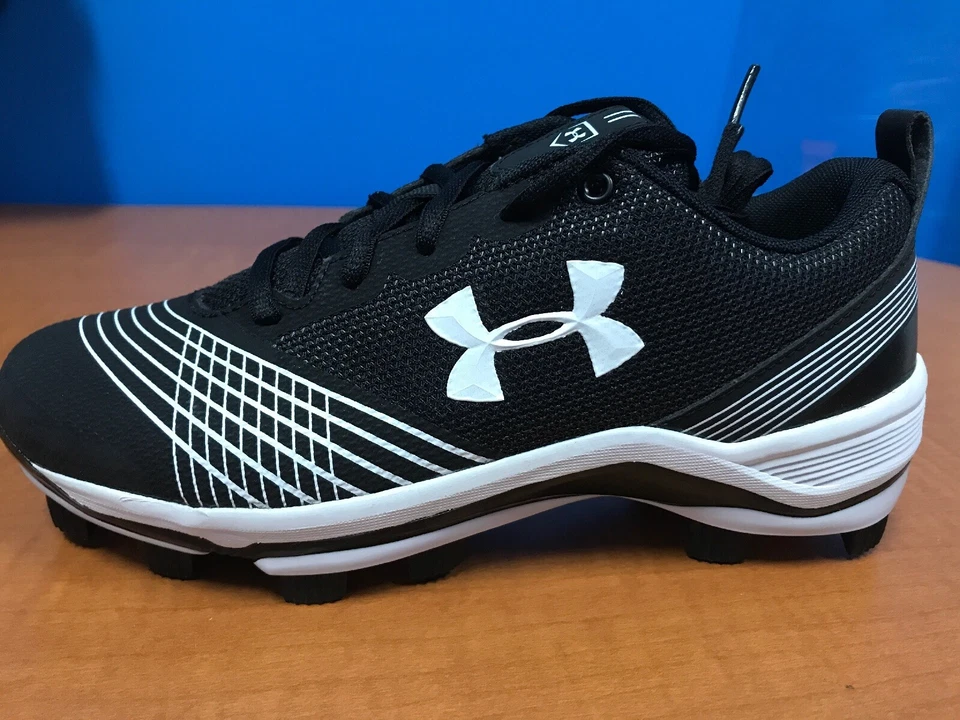 NIB Under Armour UA W Glyde TPU, Size 6.5 US Soccer Cleat Shoe Black White - Image 4 of 4