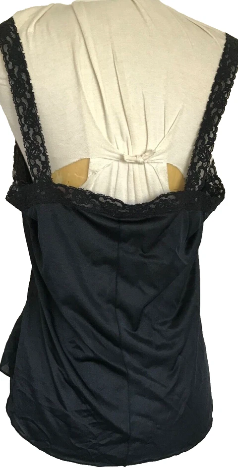 Camiseta sin mangas Olga Cami de colección lencería de nailon negra L camisa para dormir, segunda piel brillante Foto 3 de 4