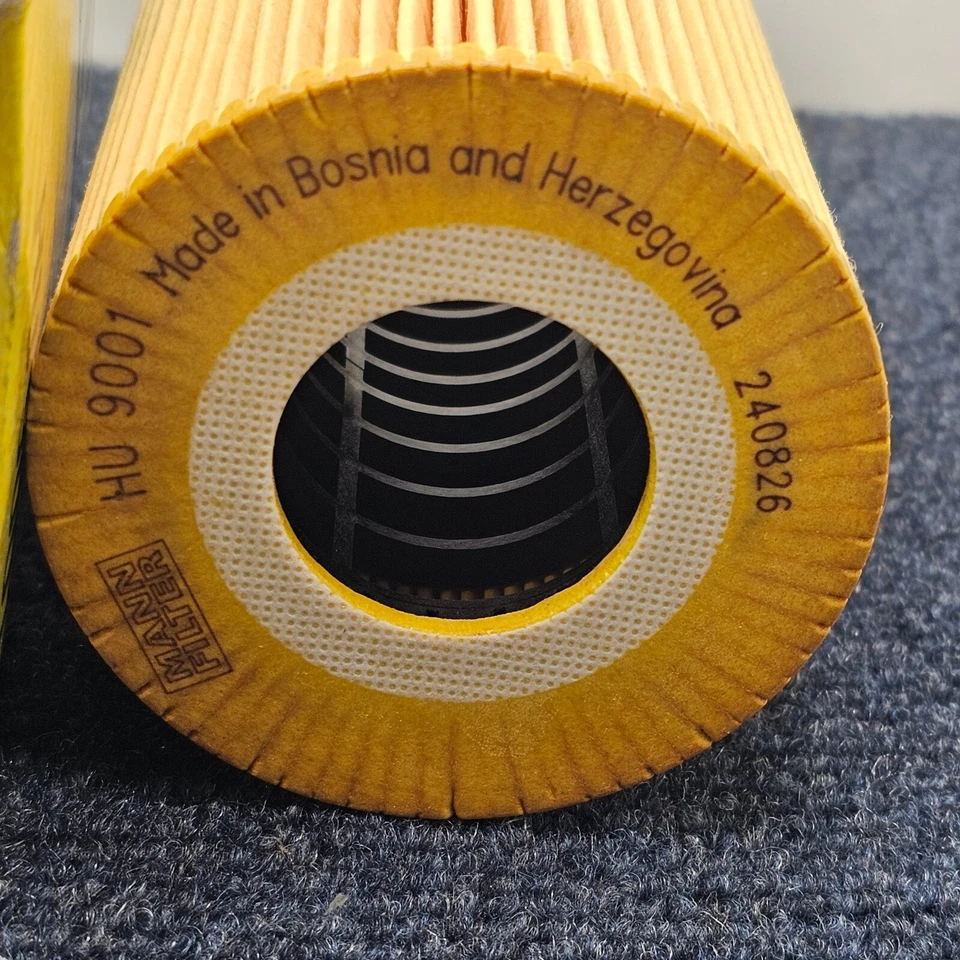 Filtro de aceite de motor Mann Filter HU 9001 X para Porsche 911 Cayenne Macan Panamera Foto 2 de 4