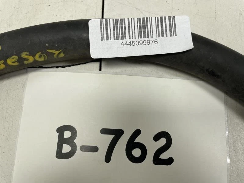 Kia Sorento LX 2006 manguera de succión de aire acondicionado OEM+ Foto 2 de 4