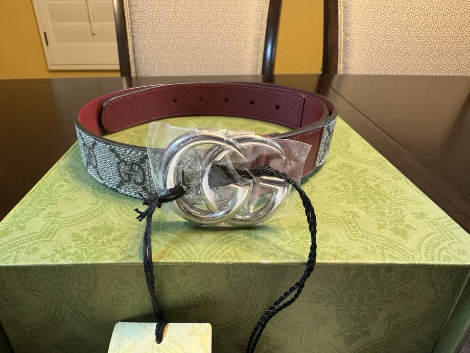 Nuevo Auténtico Cinturón de Cuero Gucci GG Logo Talla L Cintura Juvenil 24-27 Foto 2 de 4