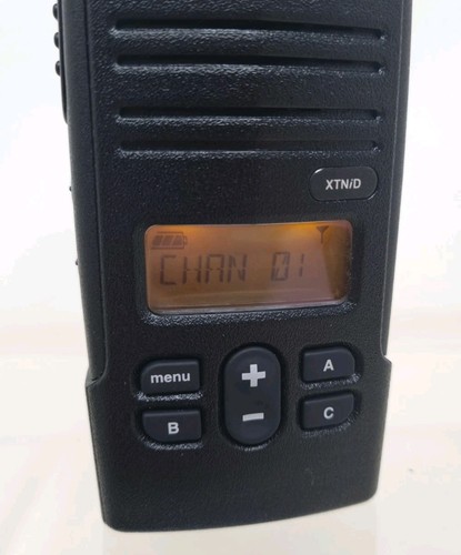 Motorola XTNiD - Two-Way Radio With Charger - Photo 8/8