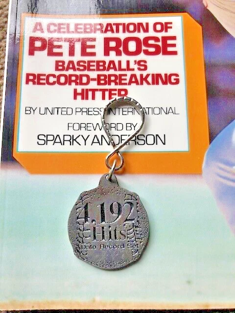 4192! Celebration of Pete Rose Book - 1985 Plus 4192 Key Chain, EX Condition - Image 2 of 4