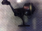 Vintage well used Shakespeare 2062 DD reel, Works. maroon/burgundy? — photo 5