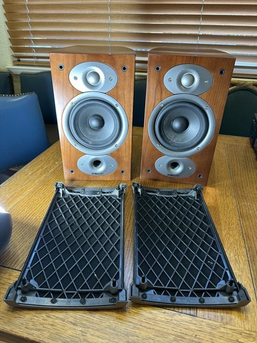 Polk Audio RTi A1 Bookshelf Speakers Pair - CHERRY VENEER - Picture 18 of 24