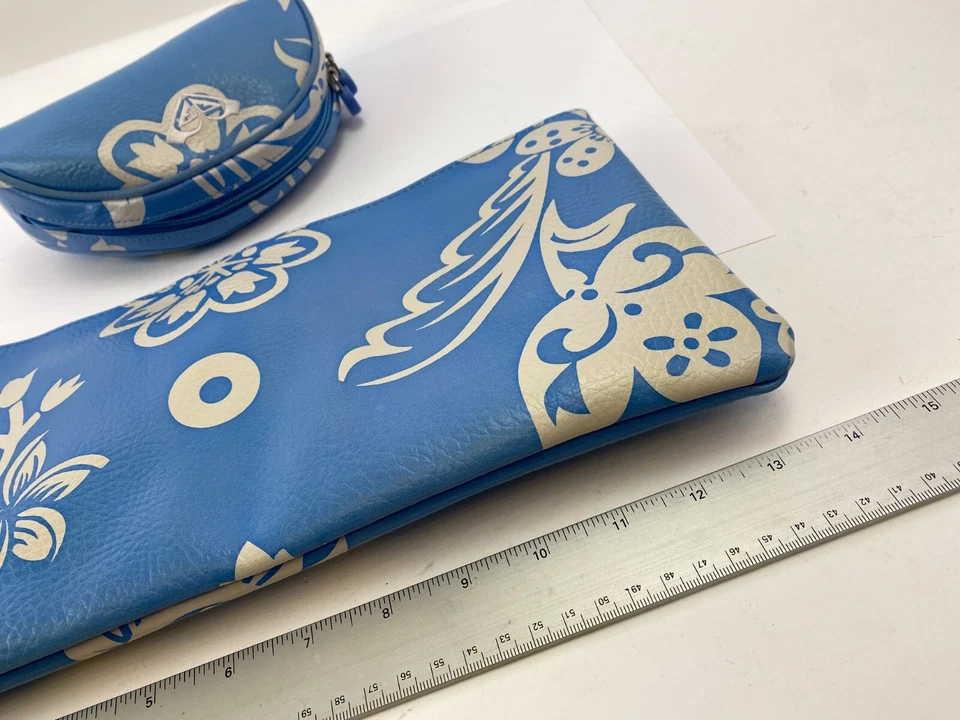 Bolsas de brochas de maquillaje Roxy Quicksilver de colección equipaje de viaje azul floral hawaiano DS54 Foto 3 de 4