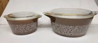 2 Vtg Pyrex Woodland Brown Round Casseroles w/ Lids 476-B & 473-B 2.5 Qt & 1 Qt