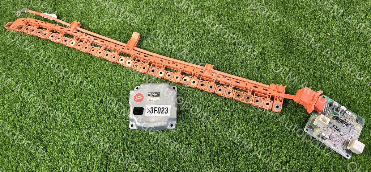 Toyota Camry 2012-2017 Hybrid Voltage Module & harness 89892