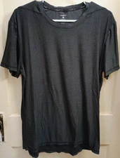 Men's Layer 8 Size Medium Qwick-Dry Black T-Shirt