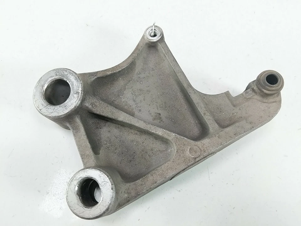 Soporte de montaje de pinza de freno trasero 10 Honda NT700 Foto 3 de 4